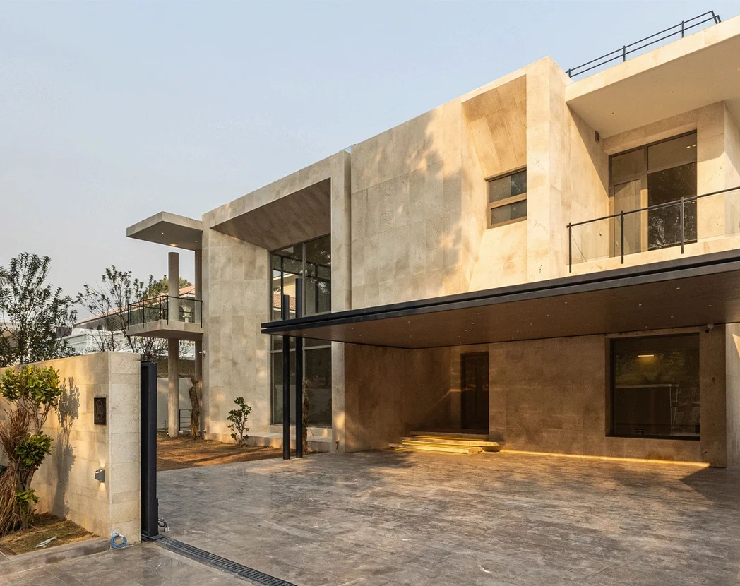 House designed by Babar Malik Architects
